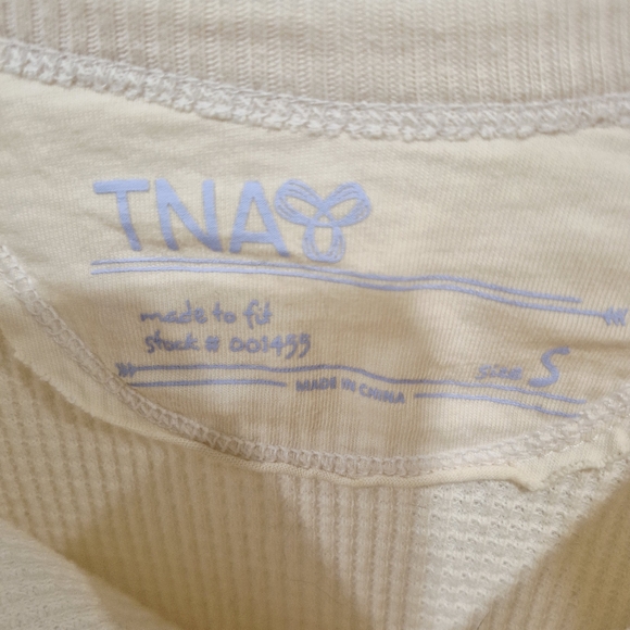 TNA Cream Waffle Knit Long Sleeve Top - Picture 4 of 7